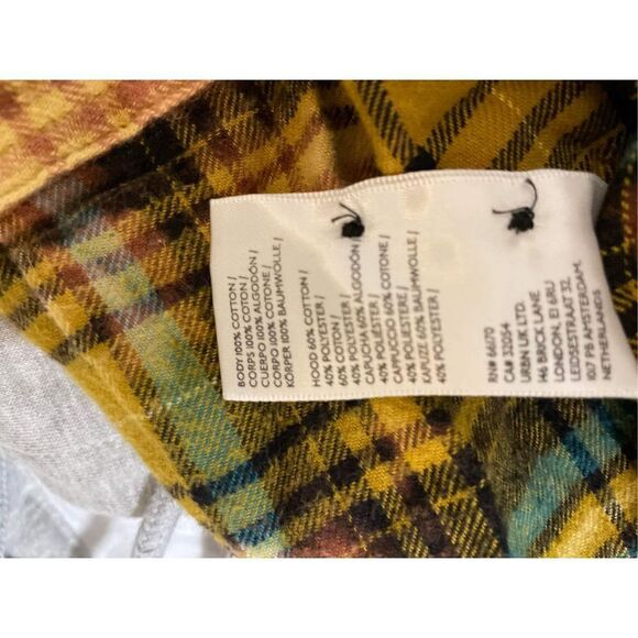 New Urban Outfitters Hooded Plaid Flannel Overshirt Size L - Picture 8 of 9